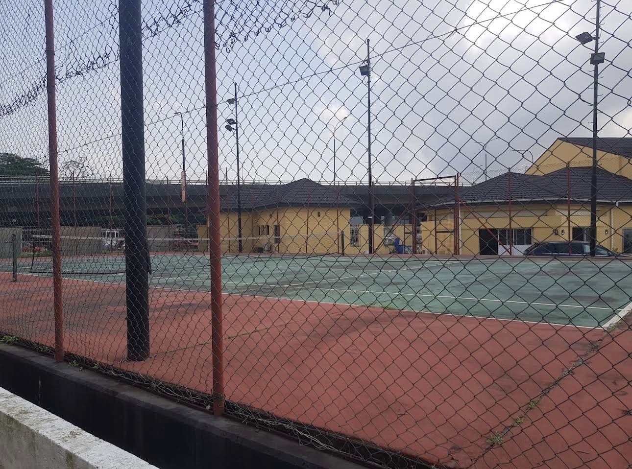 Monaliza Tennis Club entrance